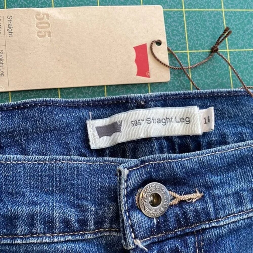 NWT Levi’s women’s 505 straight jeans size 16 brand new with tags - Picture 7 of 14
